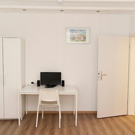 Frisch Renovierte 2-Zimmer-Wohnung Moenchengladbach Экстерьер фото